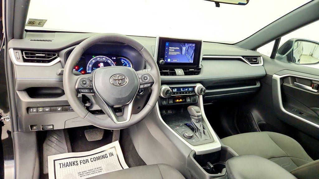 Used 2023 Toyota RAV4 SE w/ Convenience Package AWD/4WD image 13
