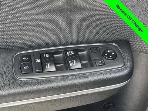 Used 2018 Dodge Charger SXT RWD image 10