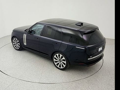 Certified 2025 Land Rover Range Rover SV AWD/4WD image 37