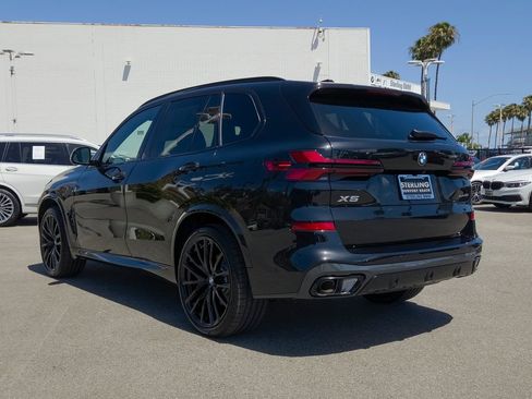 New 2026 BMW X5 xDrive40i w/ M Sport Package AWD/4WD image 17