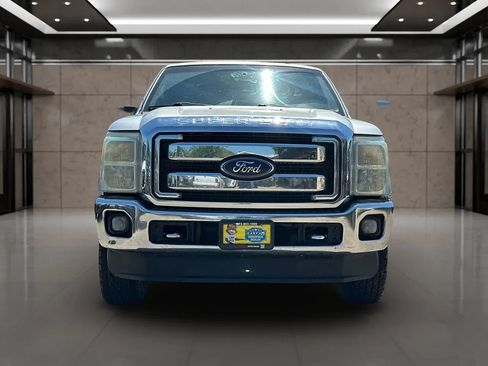 Used 2015 Ford F250 XLT w/ XLT Premium Package AWD/4WD image 12