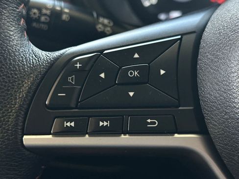 Used 2021 Nissan Kicks SR w/ Interior Electronics Package FWD image 31