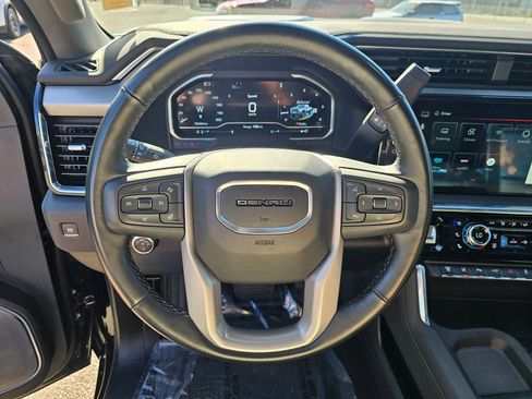 Used 2025 GMC Sierra 3500 Denali w/ Denali Reserve Package AWD/4WD image 12