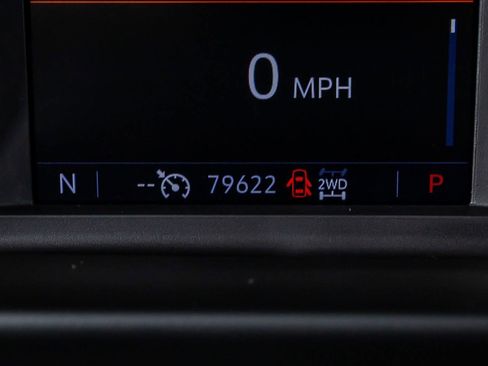 Used 2021 Chevrolet Tahoe Z71 AWD/4WD image 21