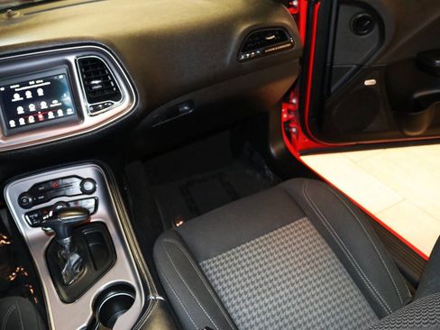 Used 2023 Dodge Challenger SXT RWD image 76