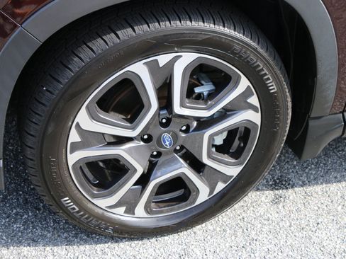 Used 2024 Subaru Ascent Touring AWD/4WD image 14