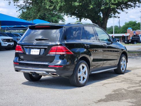 Used 2019 Mercedes-Benz GLE 400 4MATIC image 5