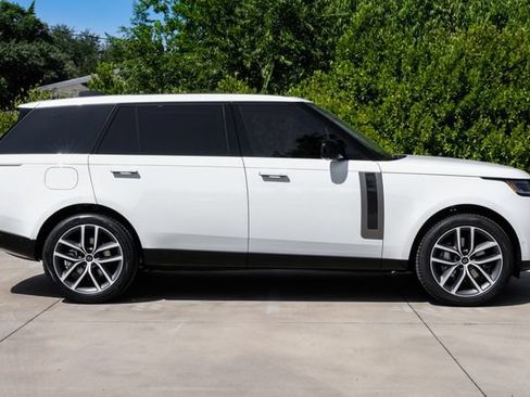 New 2027 Land Rover Range Rover Long Wheelbase SE AWD/4WD image 10