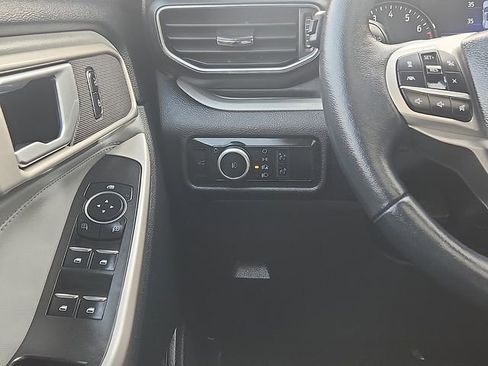 Certified 2023 Ford Explorer XLT w/ Equipment Group 202A AWD/4WD image 12