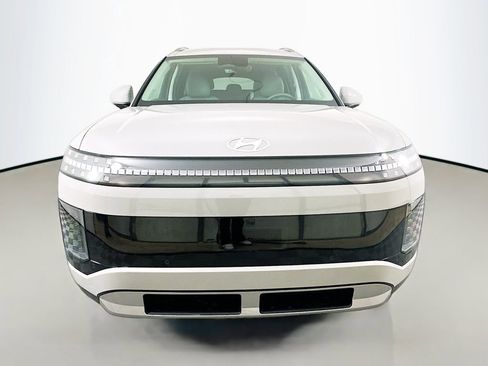 New 2026 Hyundai Ioniq 9 SEL image 2