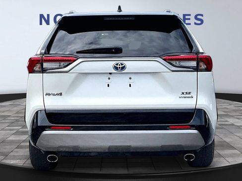 Used 2022 Toyota RAV4 XSE w/ XSE Grade Weather Package AWD/4WD image 5