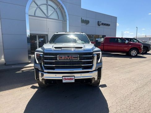 Used 2024 GMC Sierra 2500 SLT w/ SLT Premium Package AWD/4WD image 2