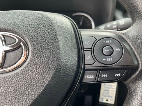 Used 2024 Toyota RAV4 LE image 21