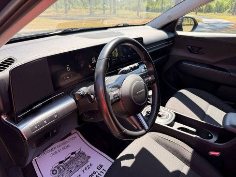 Used 2024 Hyundai Kona SEL AWD/4WD image 15