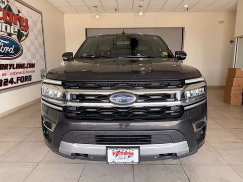 Used 2022 Ford Expedition Max Limited image 2