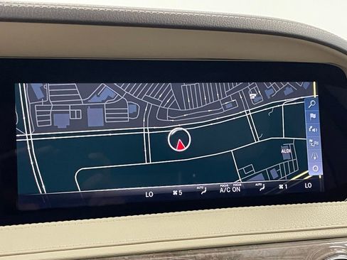 Used 2018 Mercedes-Benz S 450 Sedan image 18
