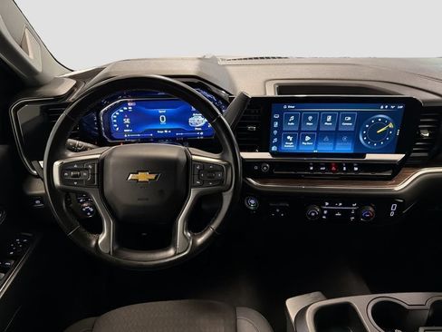 Used 2024 Chevrolet Silverado 2500 LT AWD/4WD image 35