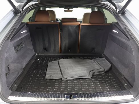 Used 2025 Audi Q8 Premium Plus w/ Premium Plus Package image 16