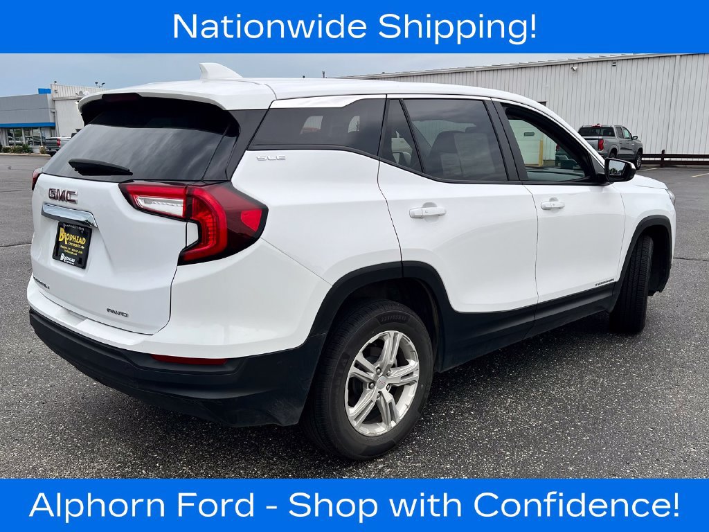 Used 2024 GMC Terrain SLE AWD/4WD image 3
