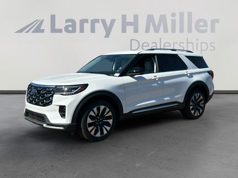 New 2026 Ford Explorer Platinum w/ LUX Leather Package AWD/4WD image 1