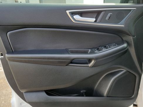 Used 2024 Ford Edge SEL w/ Convenience Package image 17