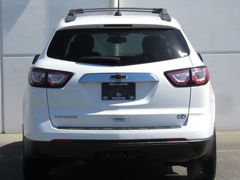 Used 2017 Chevrolet Traverse LS FWD image 7