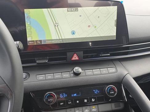 New 2026 Hyundai Elantra Sport image 9