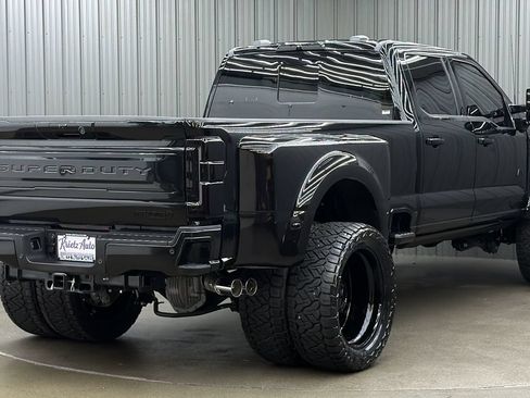 Used 2026 Ford F450 Platinum w/ FX4 Off-Road Package AWD/4WD image 5