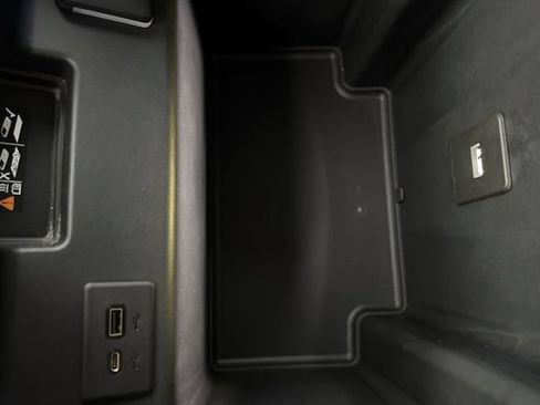 Used 2022 Chevrolet Silverado 1500 RST w/ Convenience Package II AWD/4WD image 33