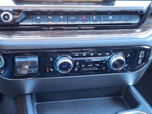 Used 2025 GMC Sierra 1500 Elevation w/ Preferred Package image 21