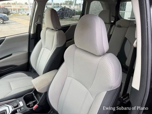 Used 2020 Subaru Forester Premium image 6