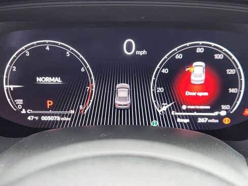 Certified 2025 Acura TLX w/ Technology Package image 10