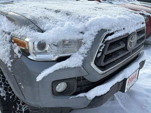 Used 2021 Toyota Tacoma SR5 image 4