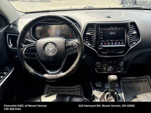 Used 2019 Jeep Cherokee Limited AWD/4WD image 16