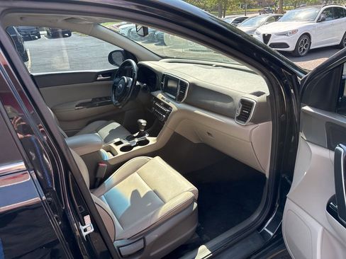 Used 2019 Kia Sportage EX w/ EX Premium Package image 58