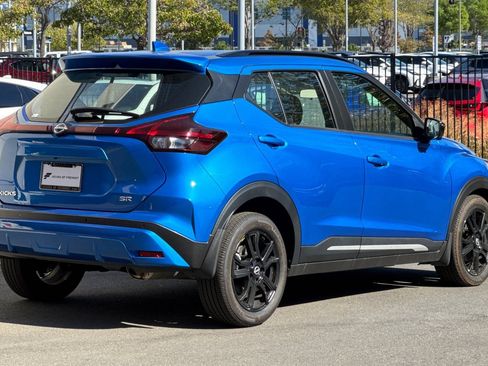 Used 2024 Nissan Kicks SR image 4