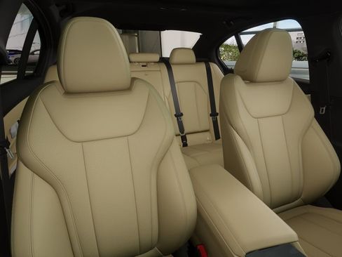 New 2026 BMW 330i Sedan image 38