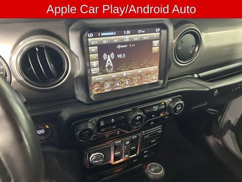 Used 2023 Jeep Wrangler Unlimited Sport AWD/4WD image 3
