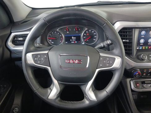 Used 2023 GMC Acadia SLT image 8