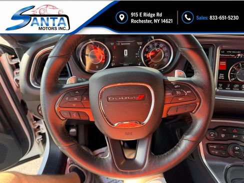 Used 2015 Dodge Challenger R/T Plus RWD image 7