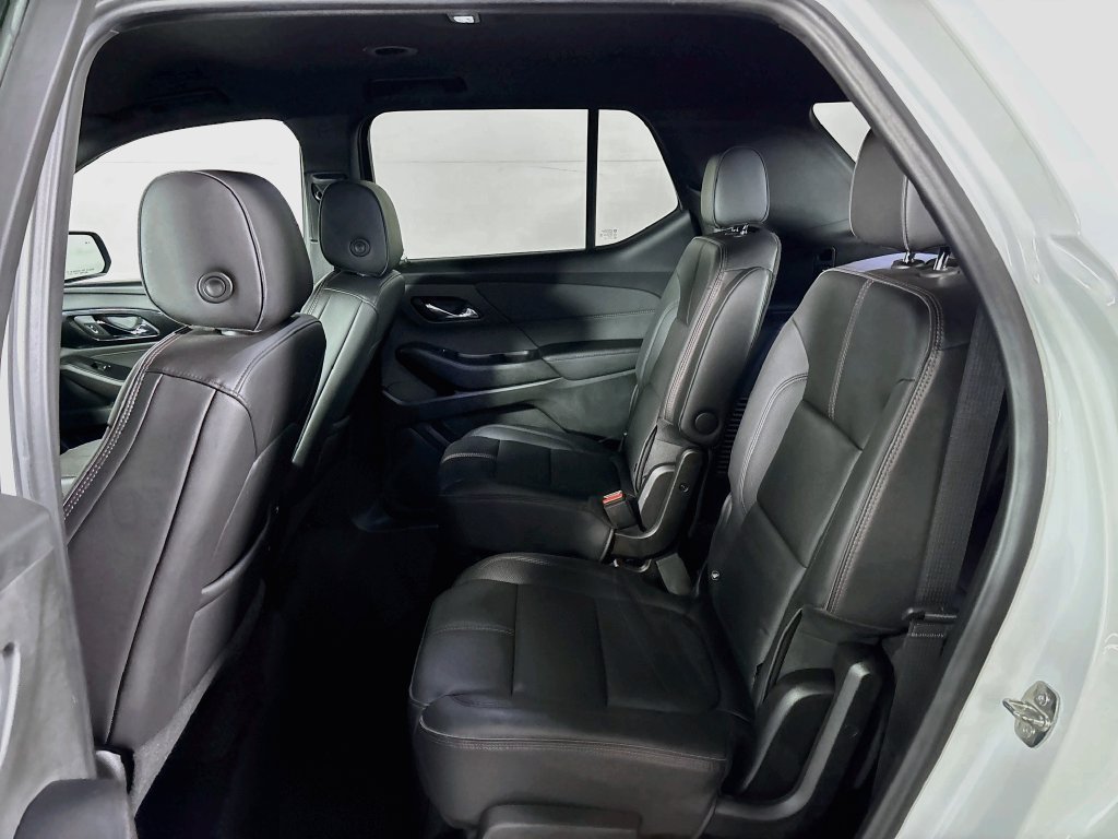 Used 2022 Chevrolet Traverse RS AWD/4WD image 19