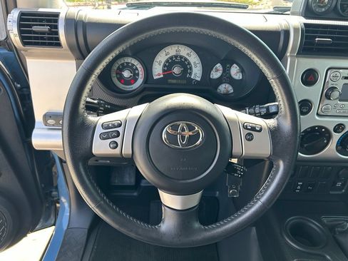 Used 2014 Toyota FJ Cruiser 4WD w/ Trail Teams Ultimate Edition image 9