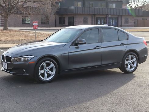 Used 2014 BMW 320i xDrive Sedan image 10