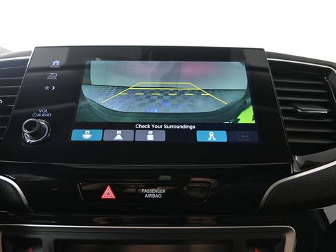 Used 2021 Honda Pilot Touring image 33