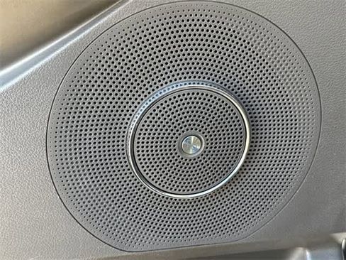 Used 2020 Ford Expedition Max Limited w/ Equipment Group 302A image 10