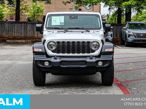 Used 2025 Jeep Wrangler Unlimited Sport AWD/4WD image 12