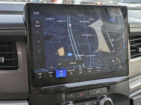 Used 2024 Ford Expedition Max XLT image 9