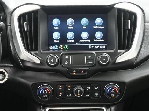 Used 2022 GMC Terrain SLT w/ Infotainment Package II FWD image 22