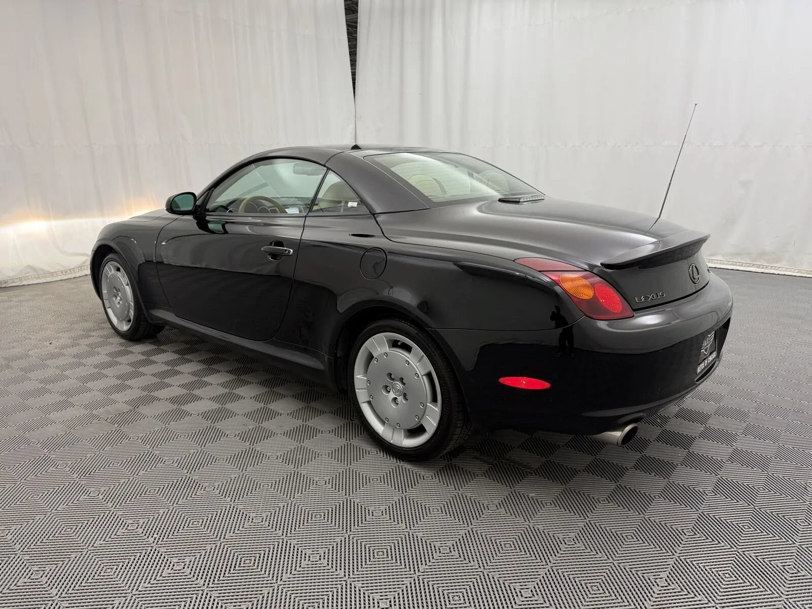 Used 2002 Lexus SC 430 Convertible RWD image 13