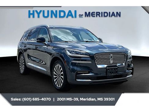 Used 2023 Lincoln Aviator Reserve w/ Elements Package Plus AWD/4WD image 1